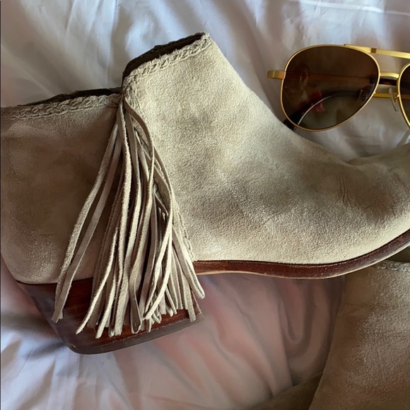 Sam Edelman Booties - Picture 2 of 6